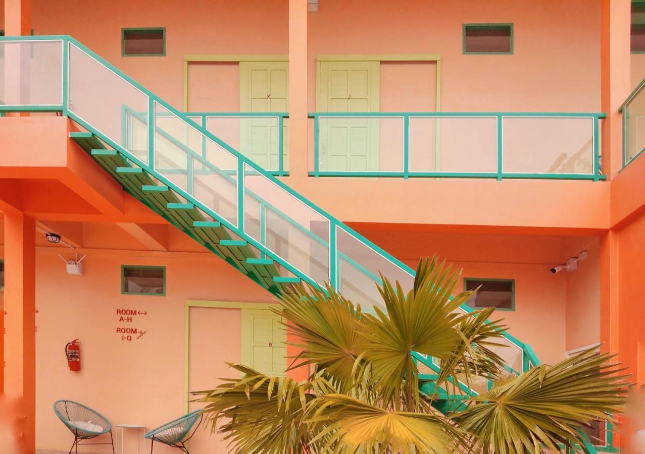 Alley51 Hotel Surat Thani Exterior foto